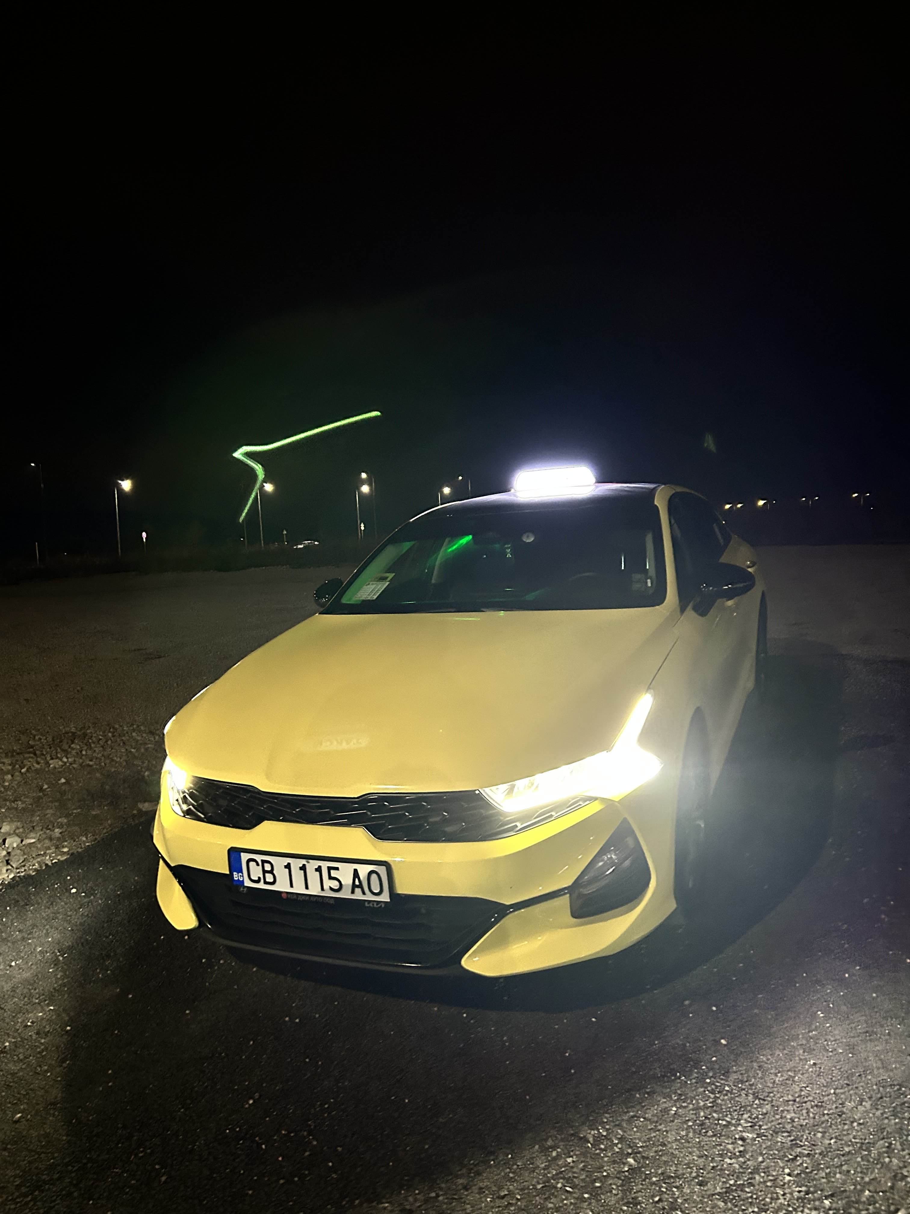 Челна снимка на услуга Часово наемане на автомобил с шофьор