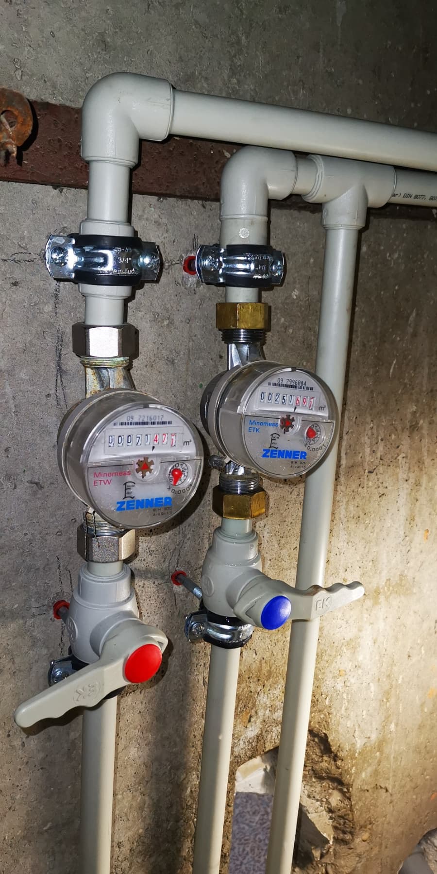 Челна снимка на услуга Подмяна на водомери