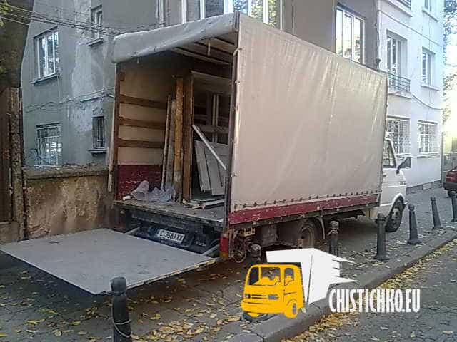 Челна снимка на услуга Чистене на мазета и тавани от ненужни отпадъци в София